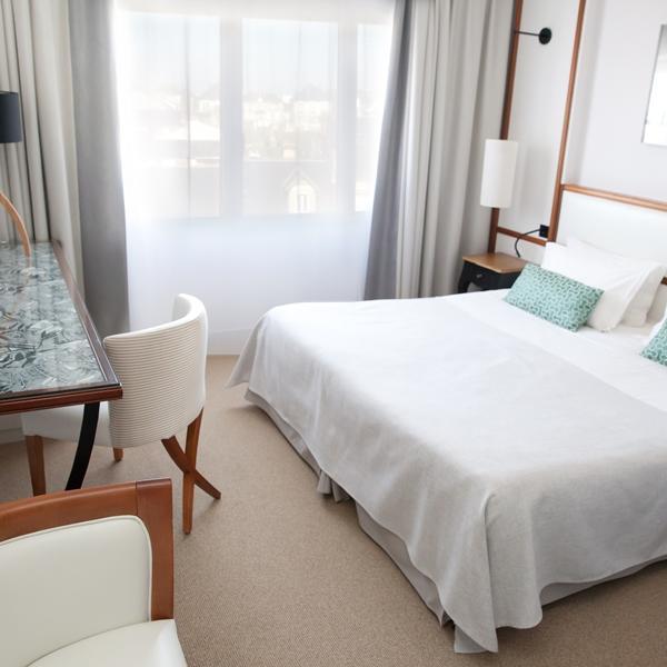 Atlantic Hotel & Spa 莱萨布勒-多洛讷 外观 照片