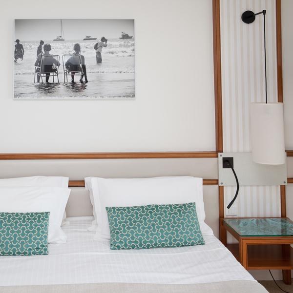 Atlantic Hotel & Spa 莱萨布勒-多洛讷 外观 照片