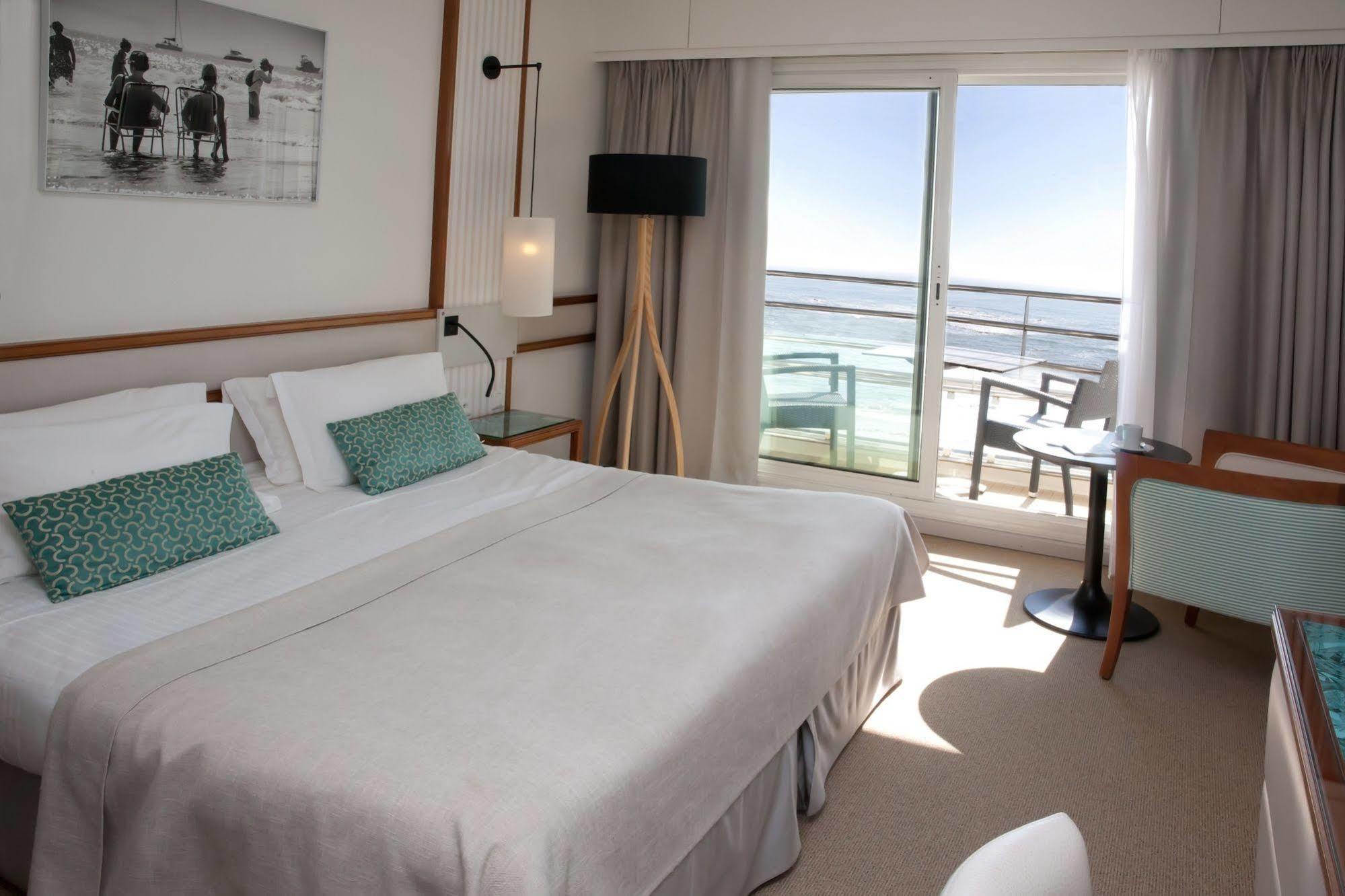 Atlantic Hotel & Spa 莱萨布勒-多洛讷 外观 照片