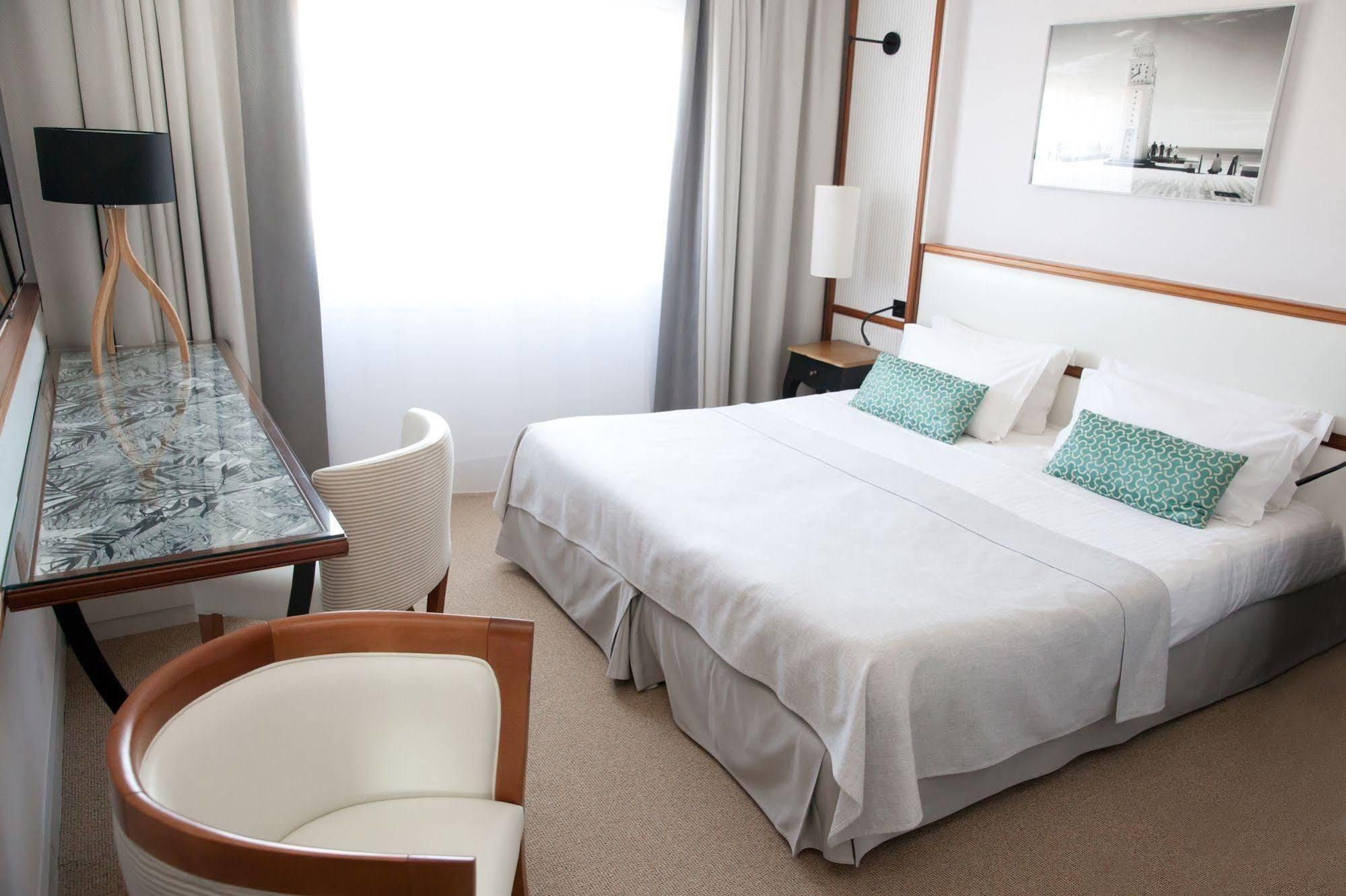 Atlantic Hotel & Spa 莱萨布勒-多洛讷 外观 照片